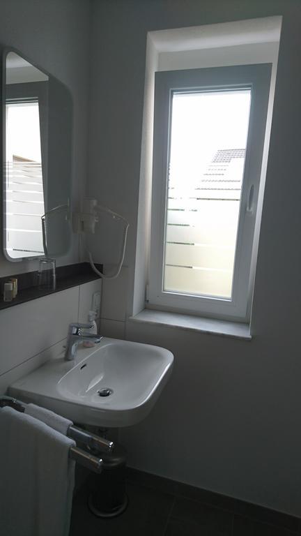 Gaestehaus Langhammer Bubenreuth Extérieur photo