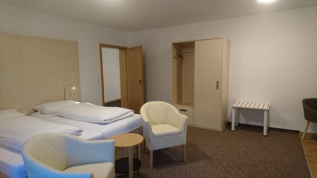Gaestehaus Langhammer Bubenreuth Extérieur photo
